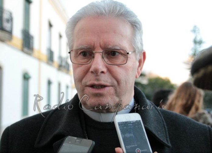 Arcebispo de Évora nomeia para as paróquias de Alandroal o Padre Damião  Ramos - Rádio Campanário