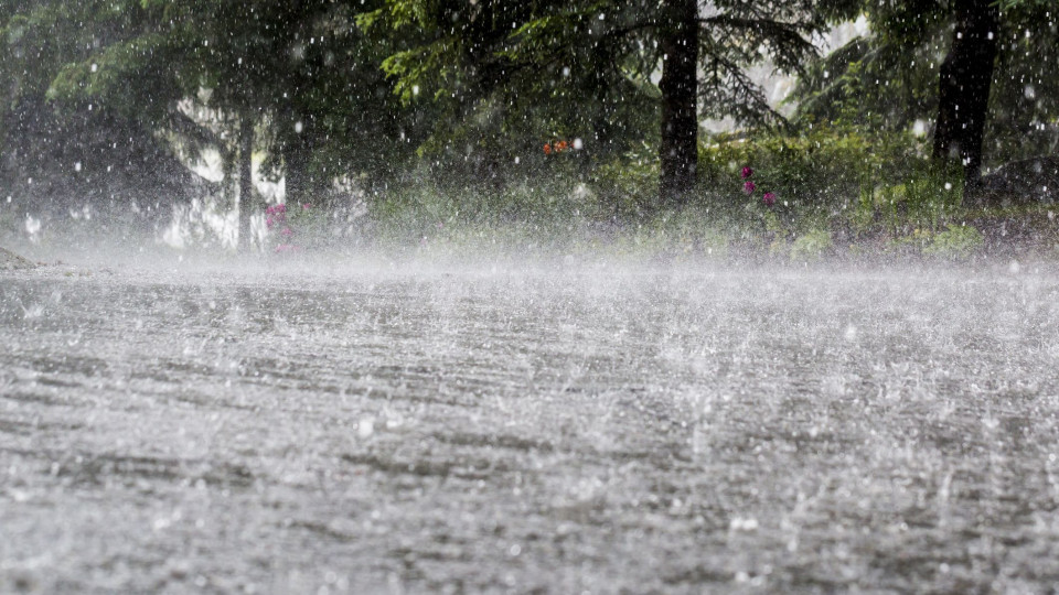 Proteção Civil Emite Alerta! Vem Aí Chuva "forte E Persistente "para O ...